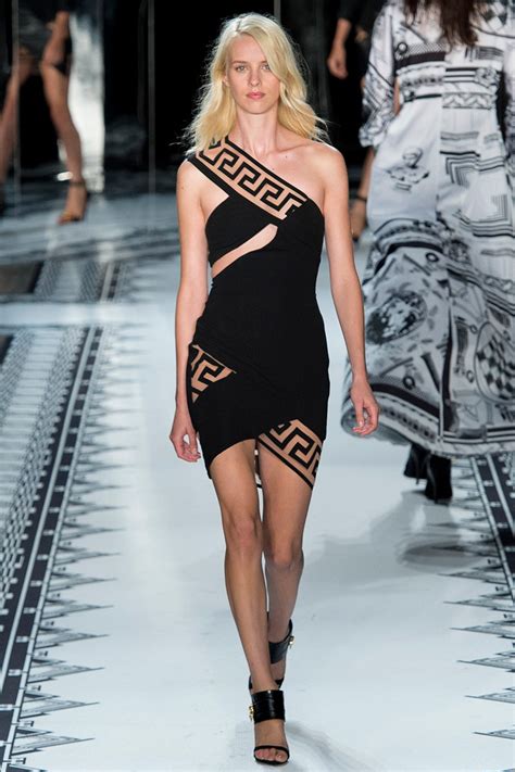 Watch Anthony Vaccarello's First Versus Versace Presentation 